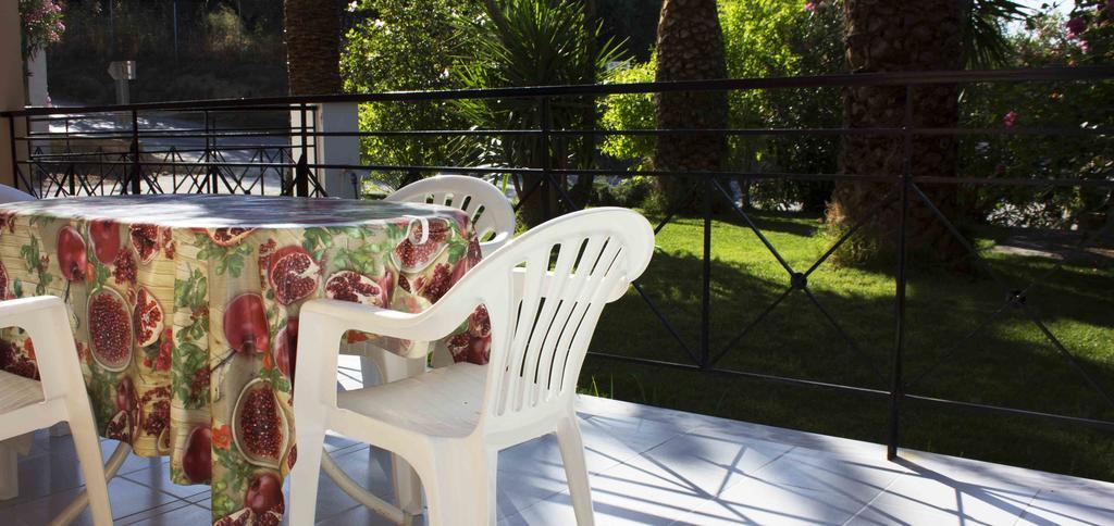 Olive Grove Apts Lithakia  Exterior foto