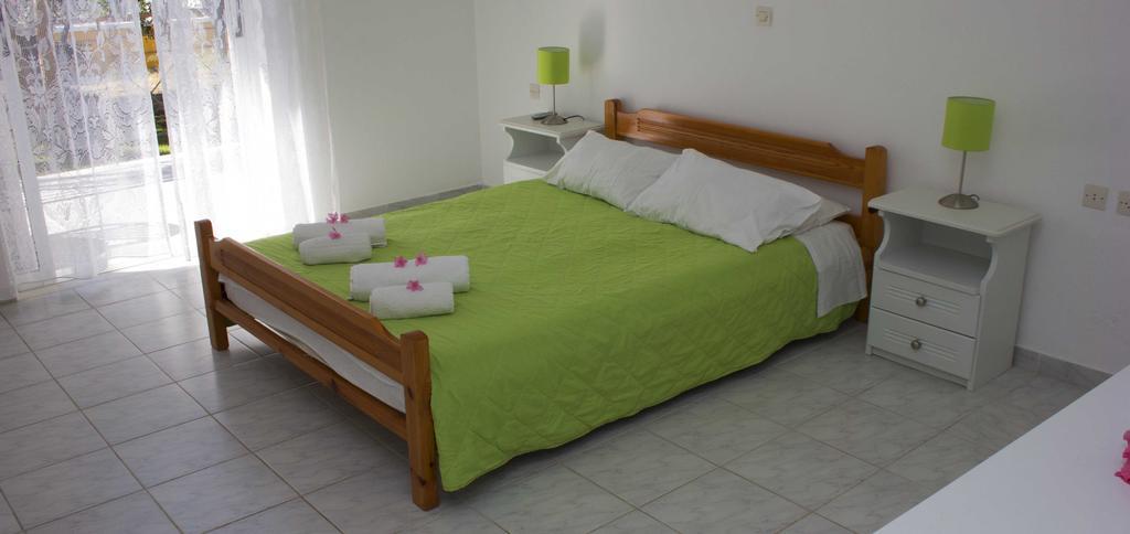 Olive Grove Apts Lithakia  Exterior foto